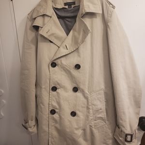Banana Republic trenchcoat large
